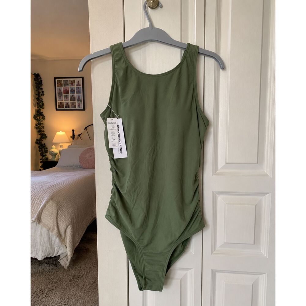 American Trends Women's Green One Piece Swimsuit Scoop Back Size S NWT